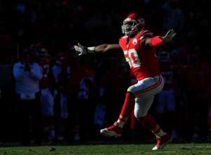 Dustin-Ryon-1000040a-Fort-Worth-Texas-NFL-Chiefs-Free-Agent-Justin-Houston